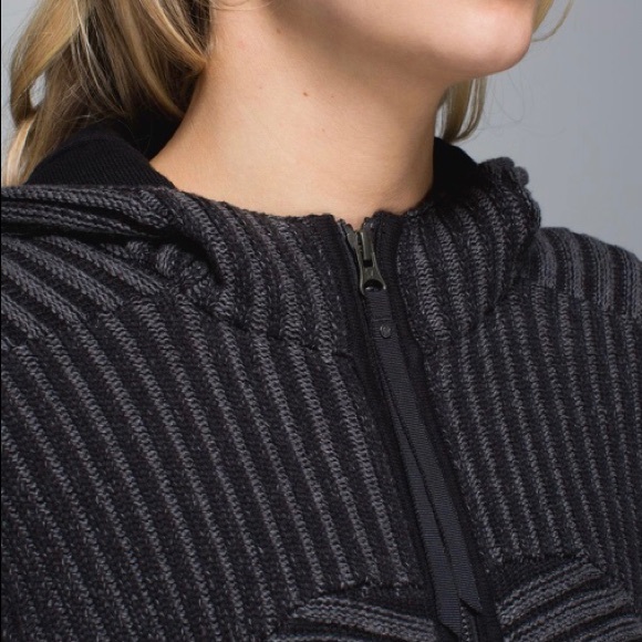 Lululemon Embrace Knit Zip Sweater - Picture 4 of 11